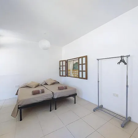 St Julians Entire House With Outdoor Space Holiday home Madliena