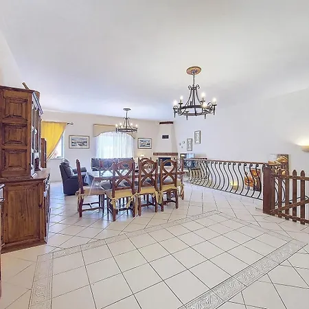 Holiday home St Julians Entire House With Outdoor Space *