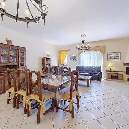 St Julians Entire House With Outdoor Space Madliena
